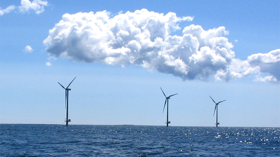 Havsbaserad vindkraft.